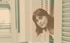 Poeta premiada, Ana Santos lança novo livro
